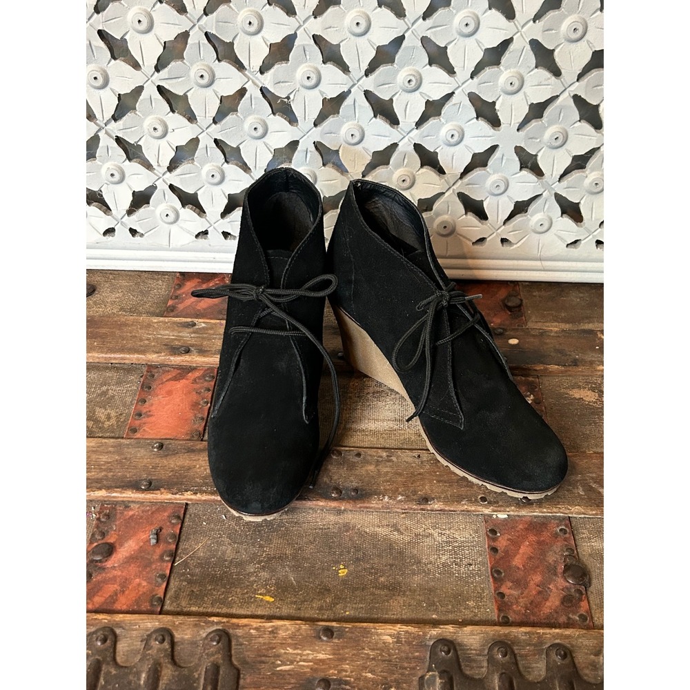 Kelsi Dagger Black Suede Lace Up Wedge Booties Ankle Boots Womens 8